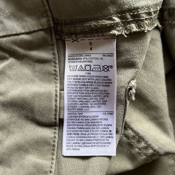Gap, Olive green shorts, size 0 - Picture 7 of 8